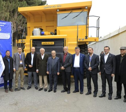 رونمایی از خط تولید انبوه دامپتراک ۶۰تنی ایرانی به همت گلگهر