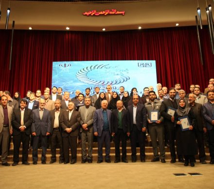 شرکت توسعه آهن و فولاد گلگهر «واحد برتر تحقیق و توسعه» استان شد