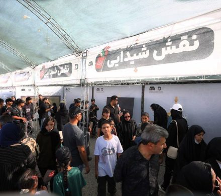 گزارش تصویری غرفه “نقش شیدایی” شرکت توسعه آهن و فولاد گل گهر در مراسم پیاده روی اربعین سیرجان